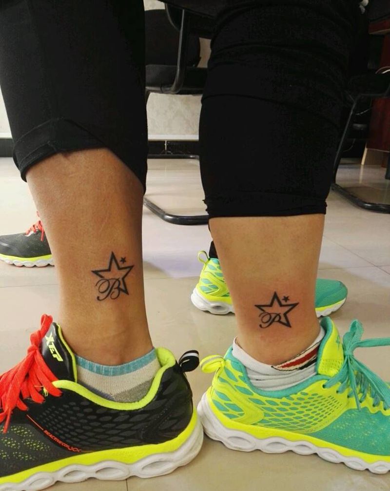 情侣纹身纹身图片_腿部清新原创成品纹身图案