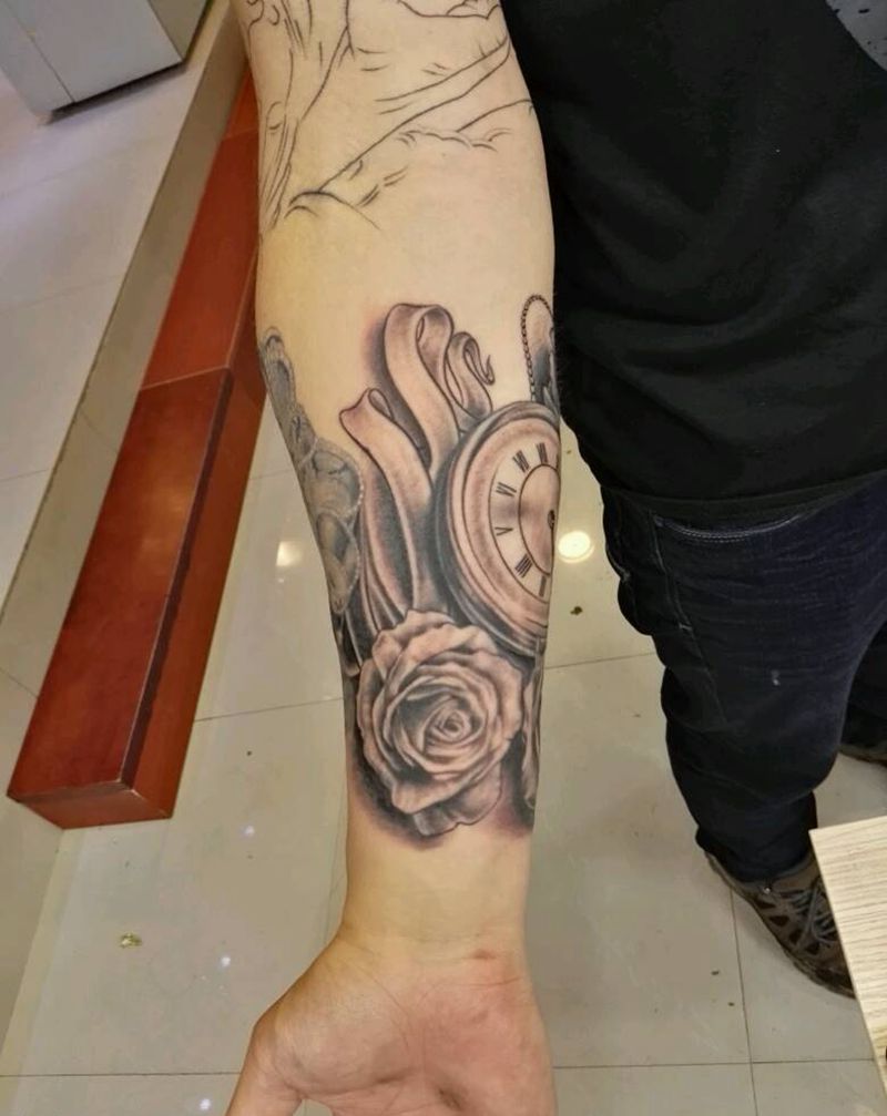 花臂添加继续中纹身图片_手臂欧美宗教原创成品纹身图案