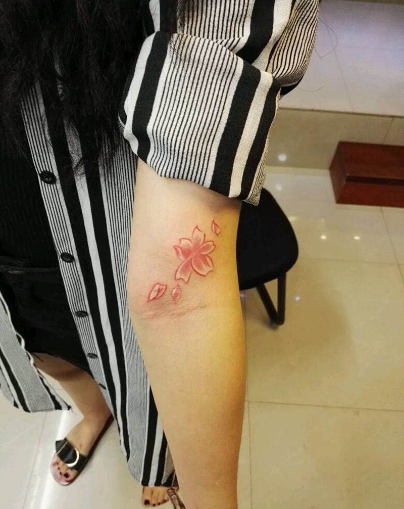 疤痕遮盖纹身图片_手臂清新原创成品纹身图案