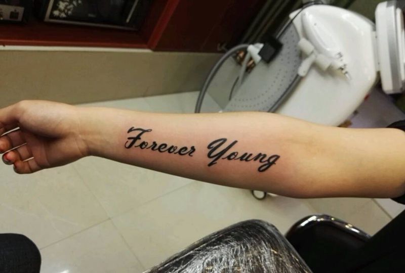 字母纹身图片_手臂清新字符原创成品纹身图案