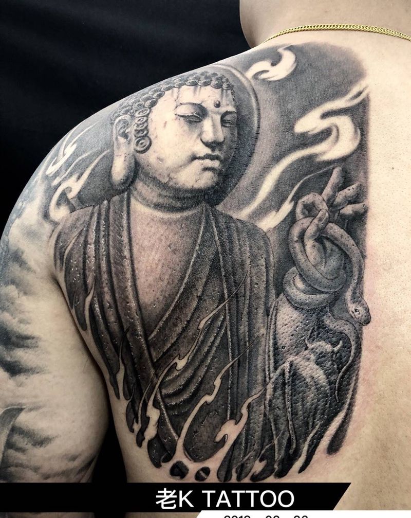 石雕佛纹身图片_背部欧美写实纹身图案