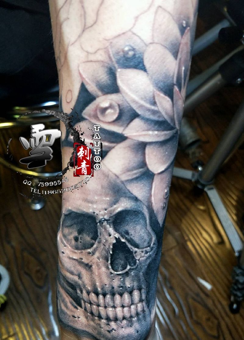 欧美花臂纹身图片_手臂欧美写实宗教纹身图案