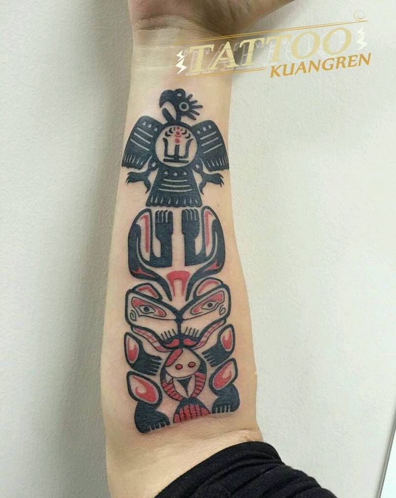 小臂纹身图片_手臂欧美宗教狂人刺青成品纹身图案