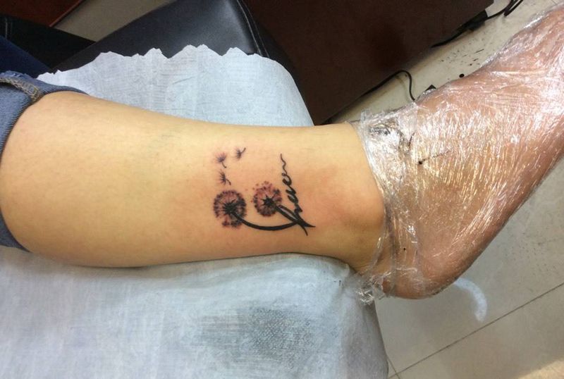 蒲公英纹身图片_成品腿部清新静物字符纹身图案