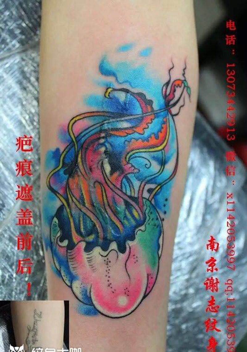 水母纹身图片_成品腿部欧美动物纹身图案