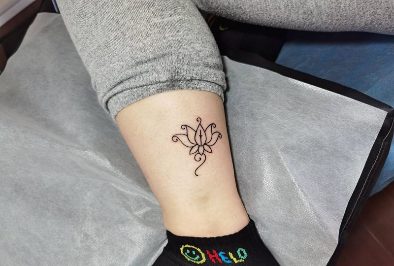 几何小线条纹身图片_几何纹身图案