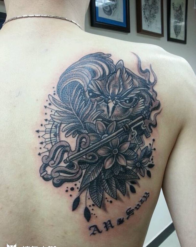 猫头鹰纹身图片_肩部欧美清新动物植物狂人刺青成品纹身图案