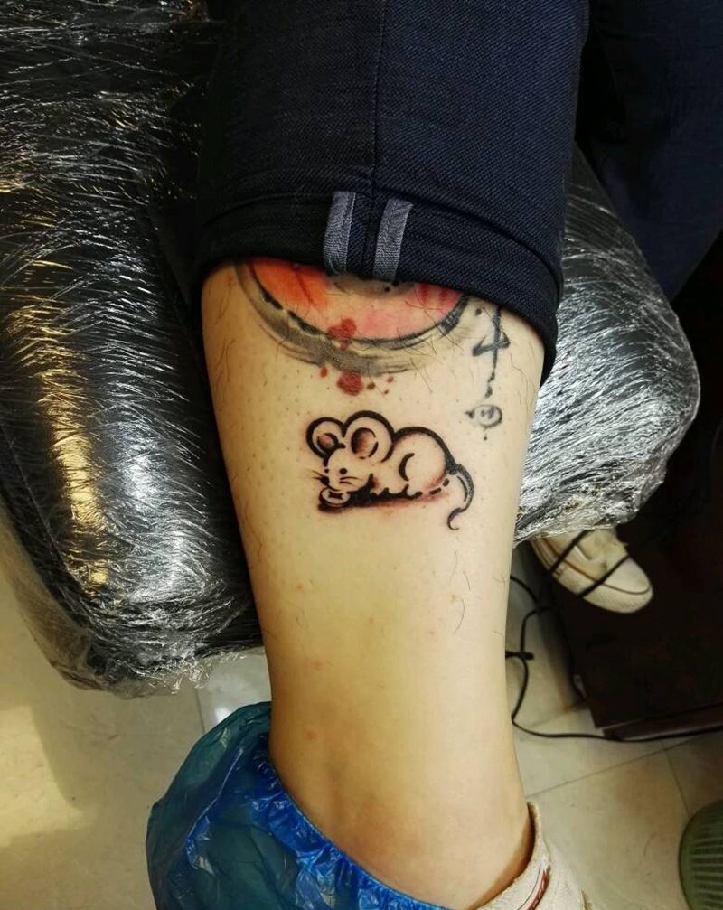 小老鼠添加纹身图片_腿部清新动物原创成品纹身图案