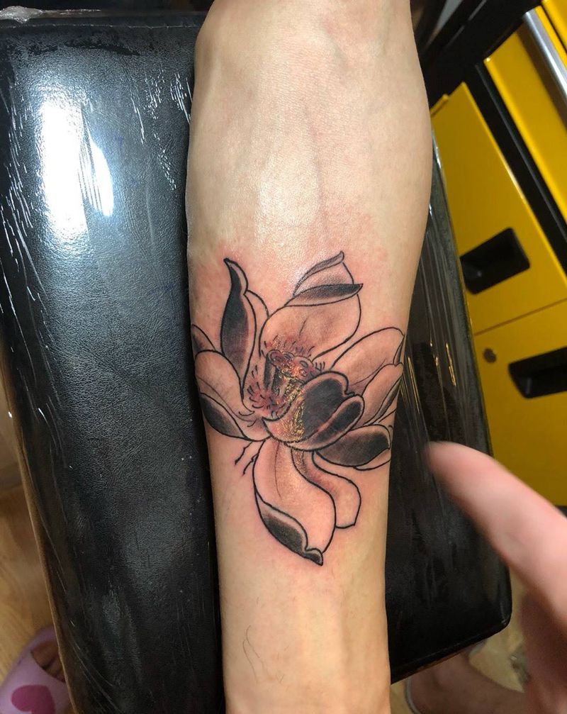 烫伤遮盖纹身图片