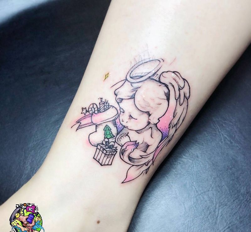 平安夜纹身图片_脚部几何水彩纹身图案