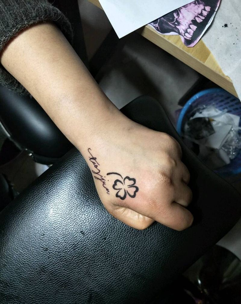 四叶草纹身图片