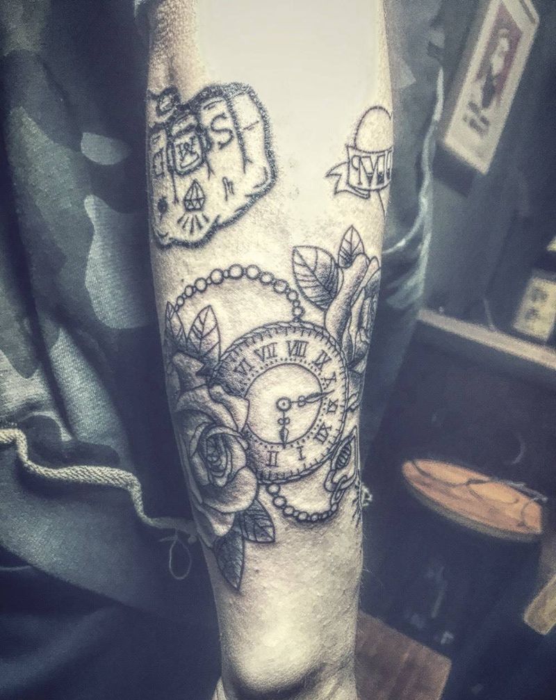 怀表纹身图片