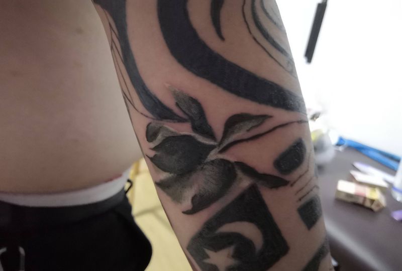 花臂拼接之水彩荷花