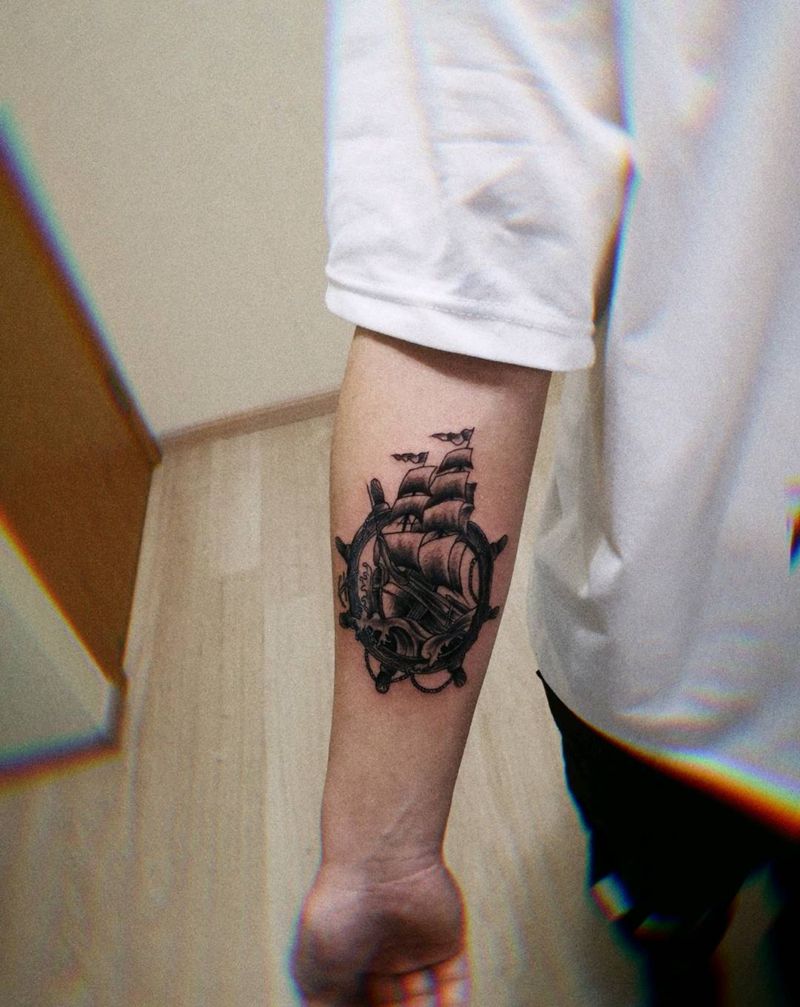 船与舵纹身图片_点刺船纹身图案