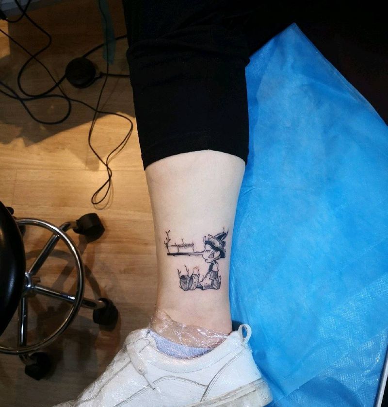 生辰礼物纹身图片_腿部点刺欧美小图纹身图案