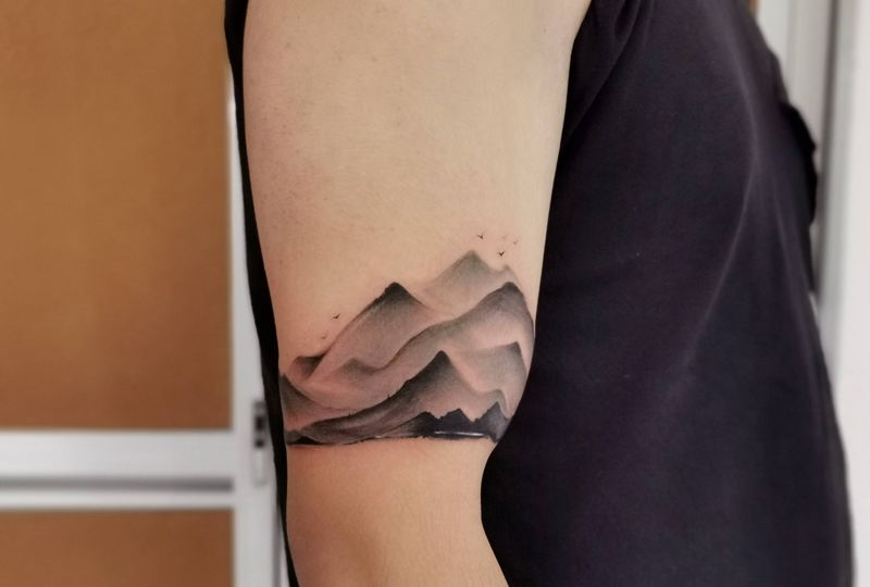 臂环纹身图片_水墨水彩纹身图案