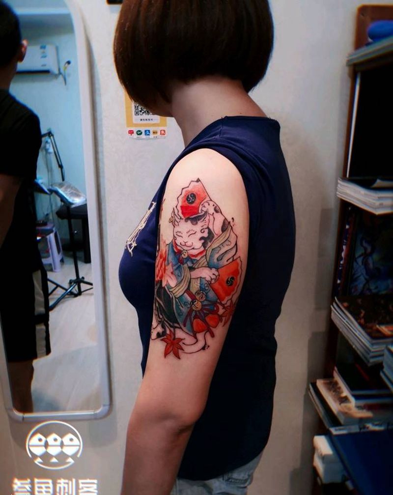 日式水彩猫纹身图片_手臂点刺水彩日式猫咪纹身图案