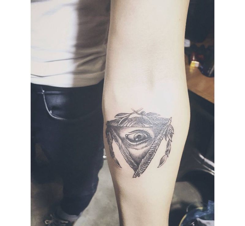 全视之眼纹身图片