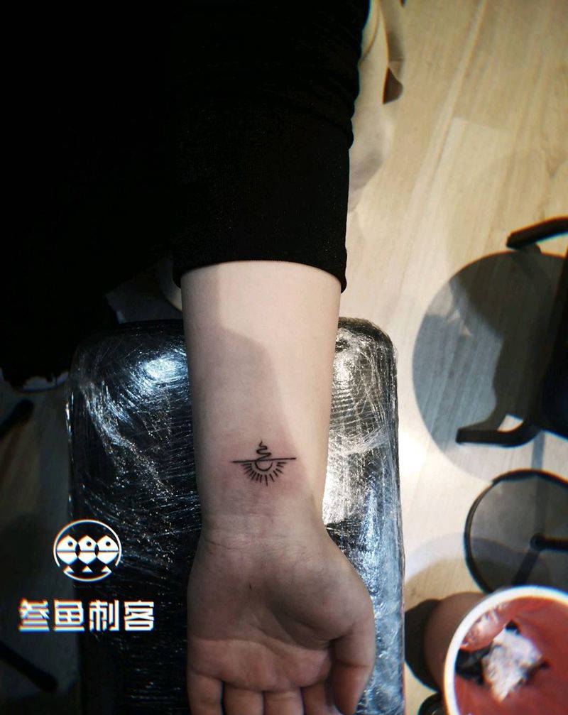 朝阳（太阳）纹身图片_手臂朝阳简笔纹身图案