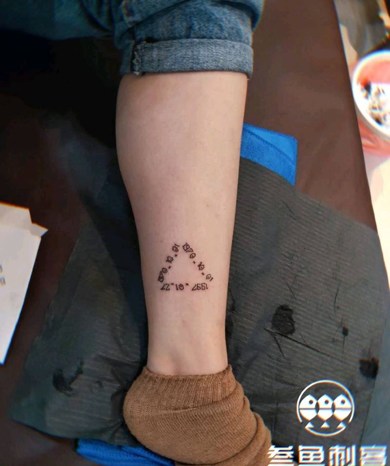 简笔生辰纹身图片_脚部生辰有意义纹身图案