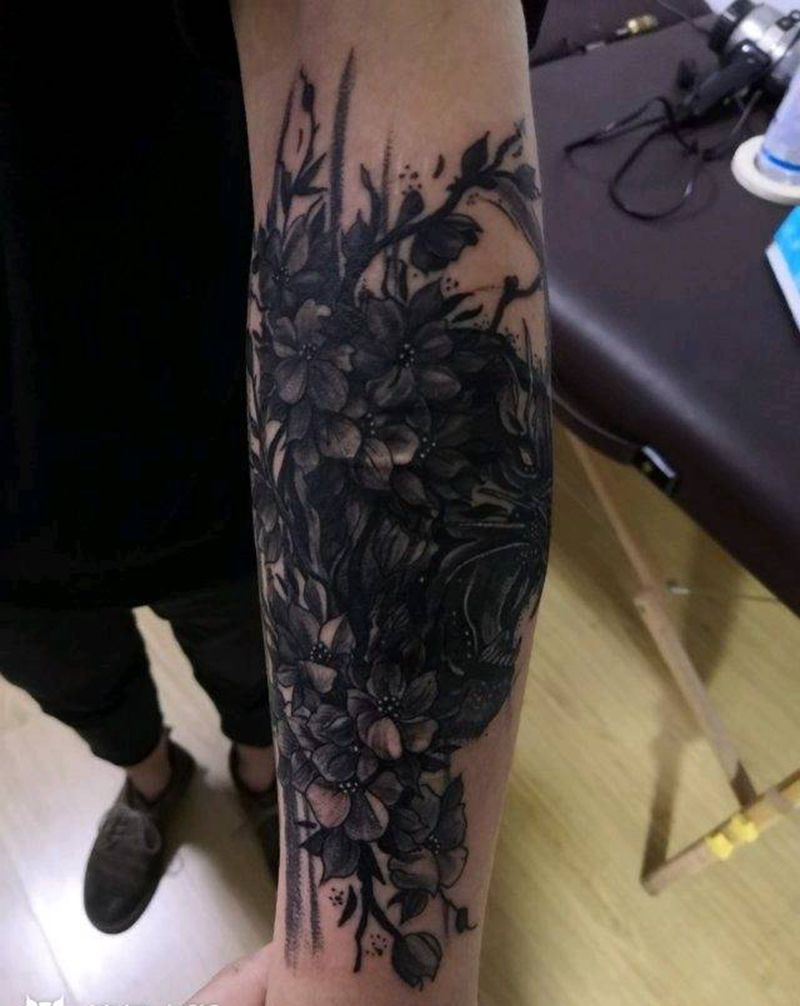 心有猛虎，细嗅蔷薇