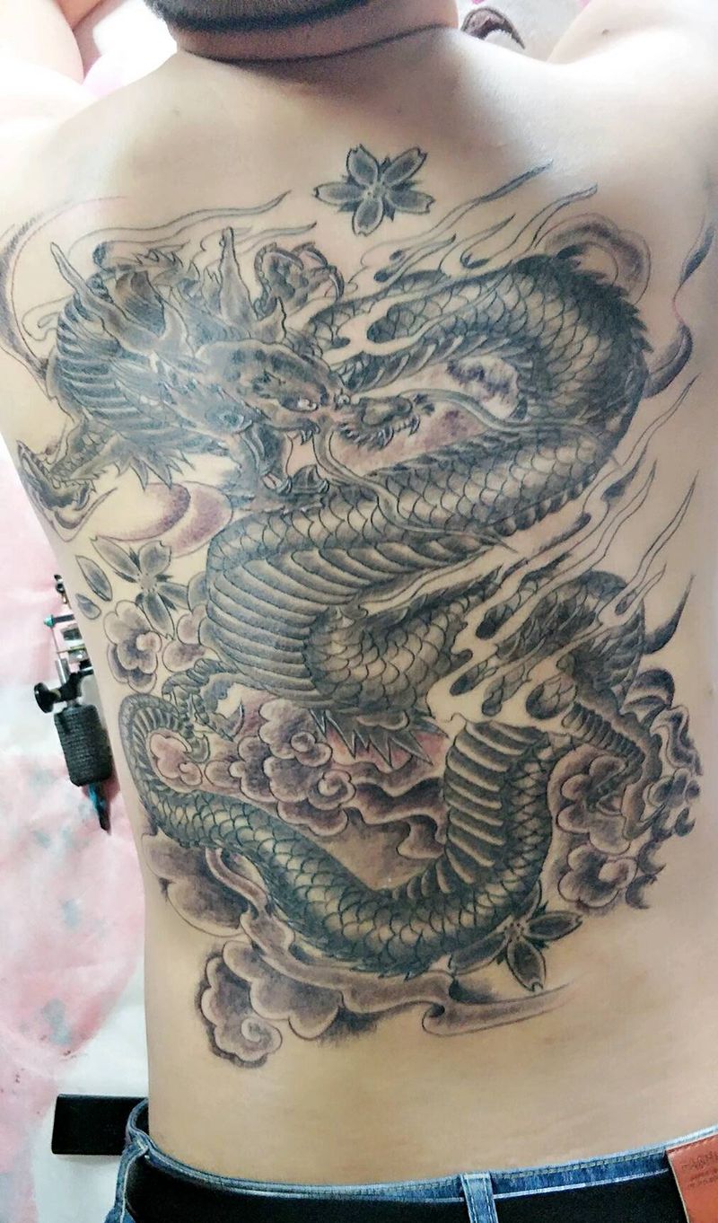 龙纹身图片