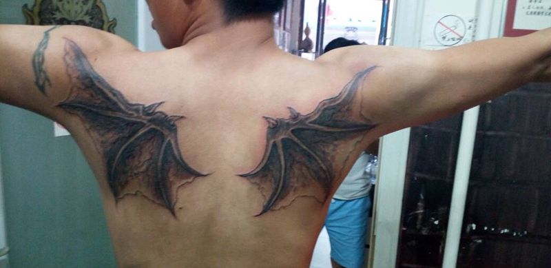 恶魔之翼纹身图片
