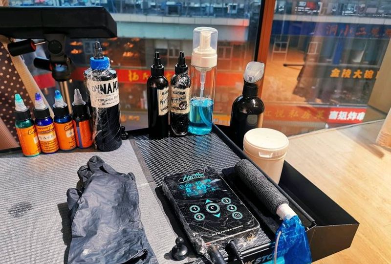 工作环境纹身图片_花体字纹身图案