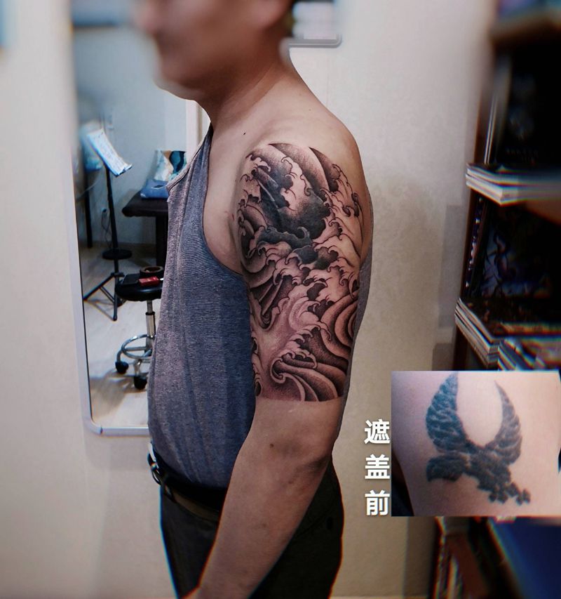 浪花遮盖旧图纹身图片_手臂点刺大臂遮盖纹身图案