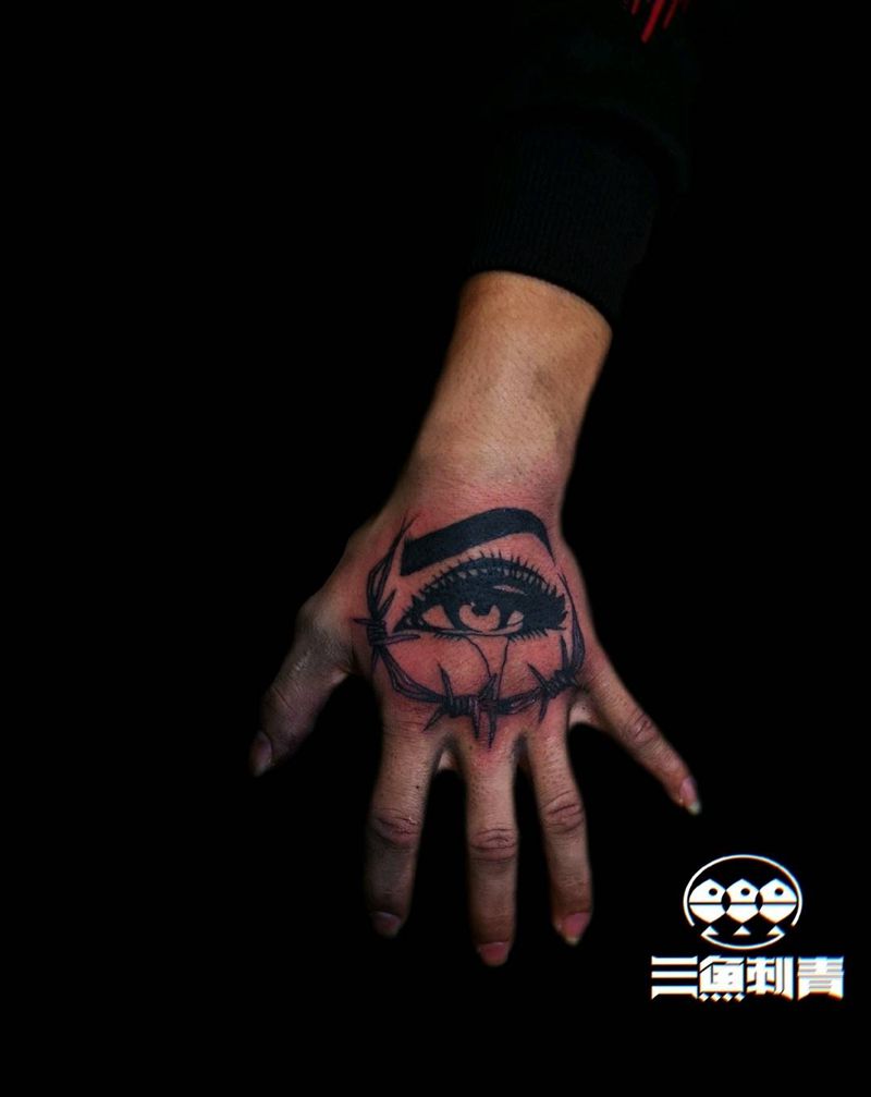 荆棘✘（手背纹身）纹身图片_点刺手背荆棘纹身图案