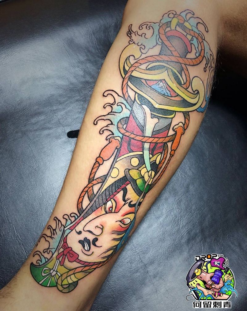 武士短刀纹身图片_腿部新传统水彩武士纹身图案