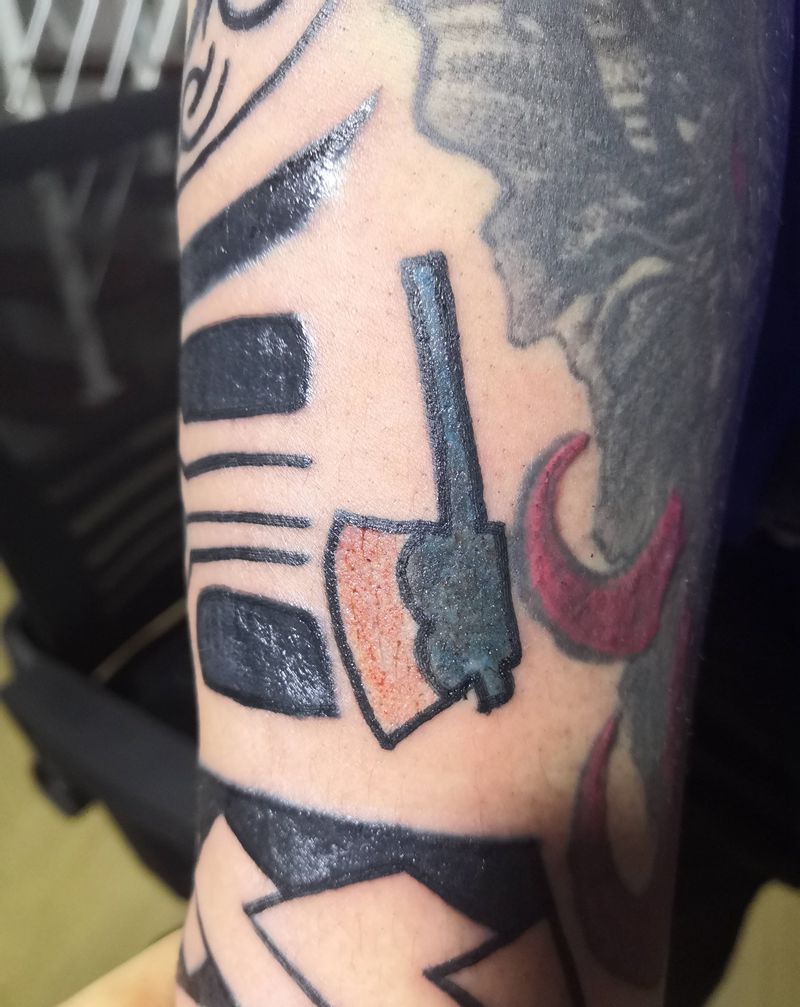 斧头帮标记上身，注意避让⛏纹身图片_手臂小清新纹身图案
