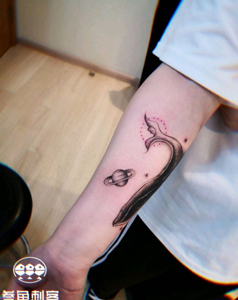 遮盖梵文旧图纹身图片_手臂点刺遮盖旧图鲲纹身图案