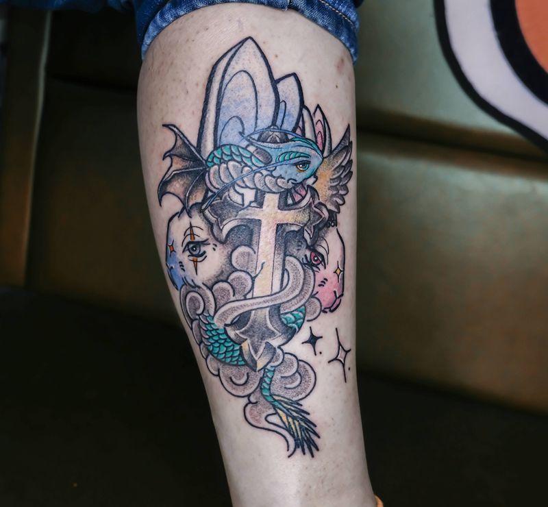 一家三口生肖全家福纹身图片_腿部新传统New School兔十字架可爱传统纹身图案