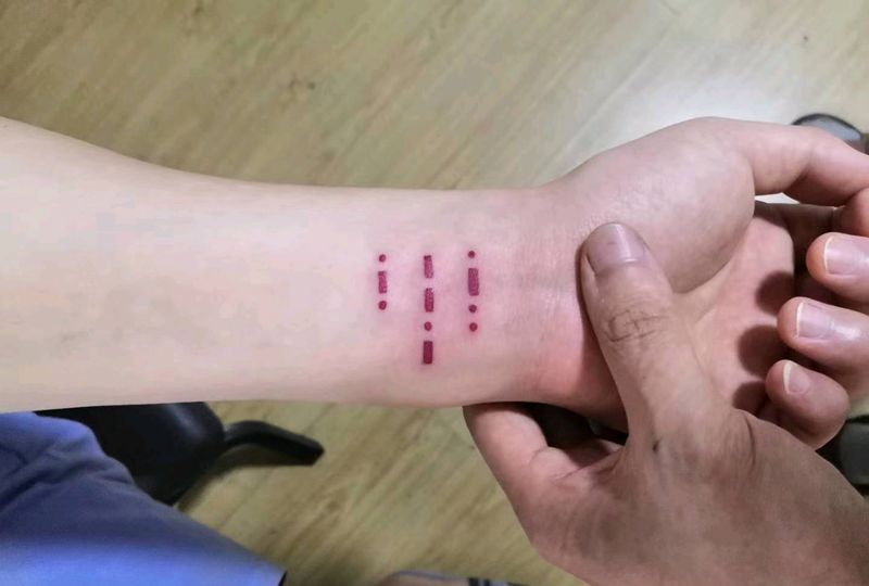 又是摩斯密码上身