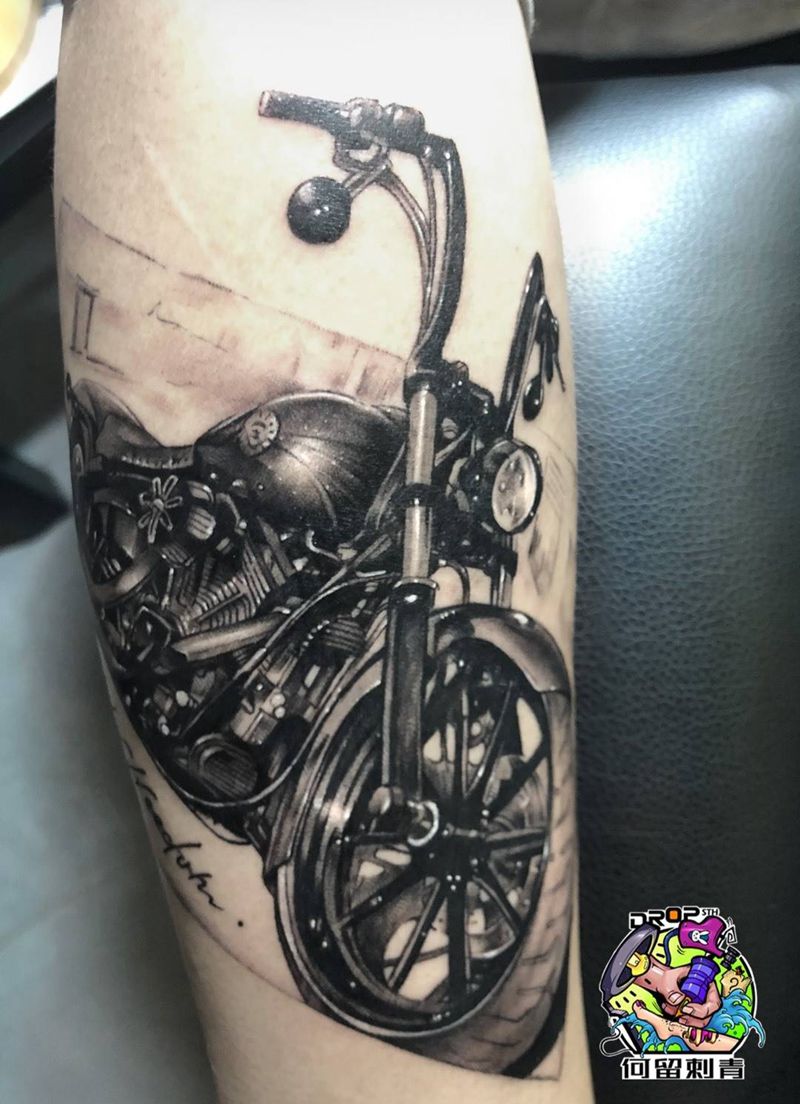 哈雷纹身图片_手臂欧美写实纹身图案