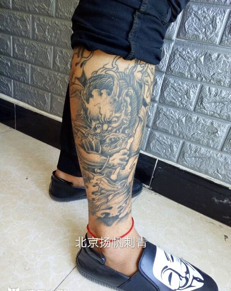 雷神包小腿纹身图片