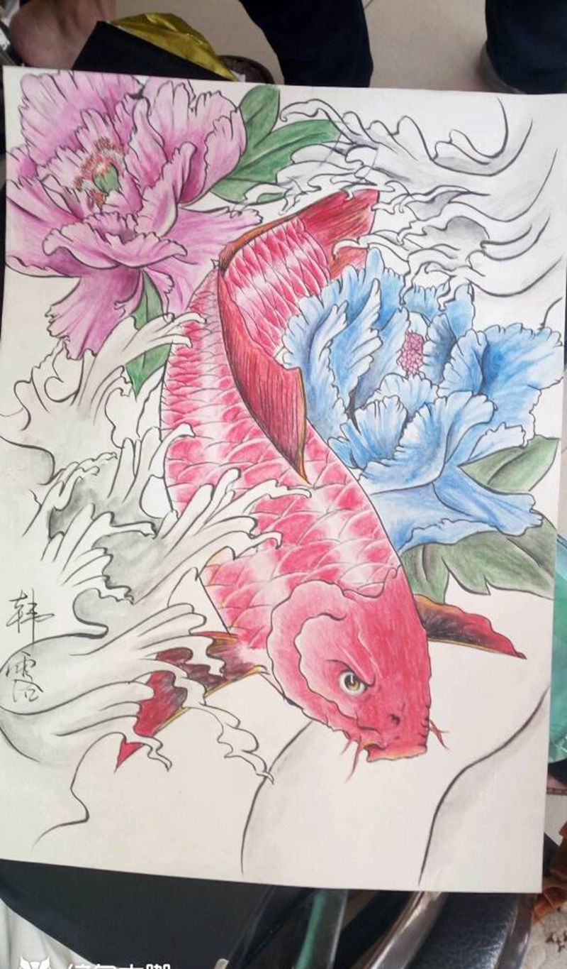 鲤鱼牡丹纹身图片