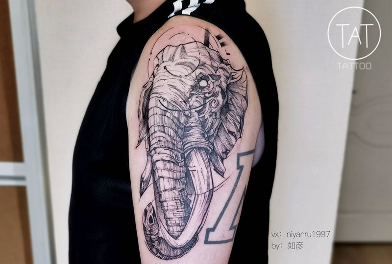针痕风大象纹身图片_手臂纹身图案