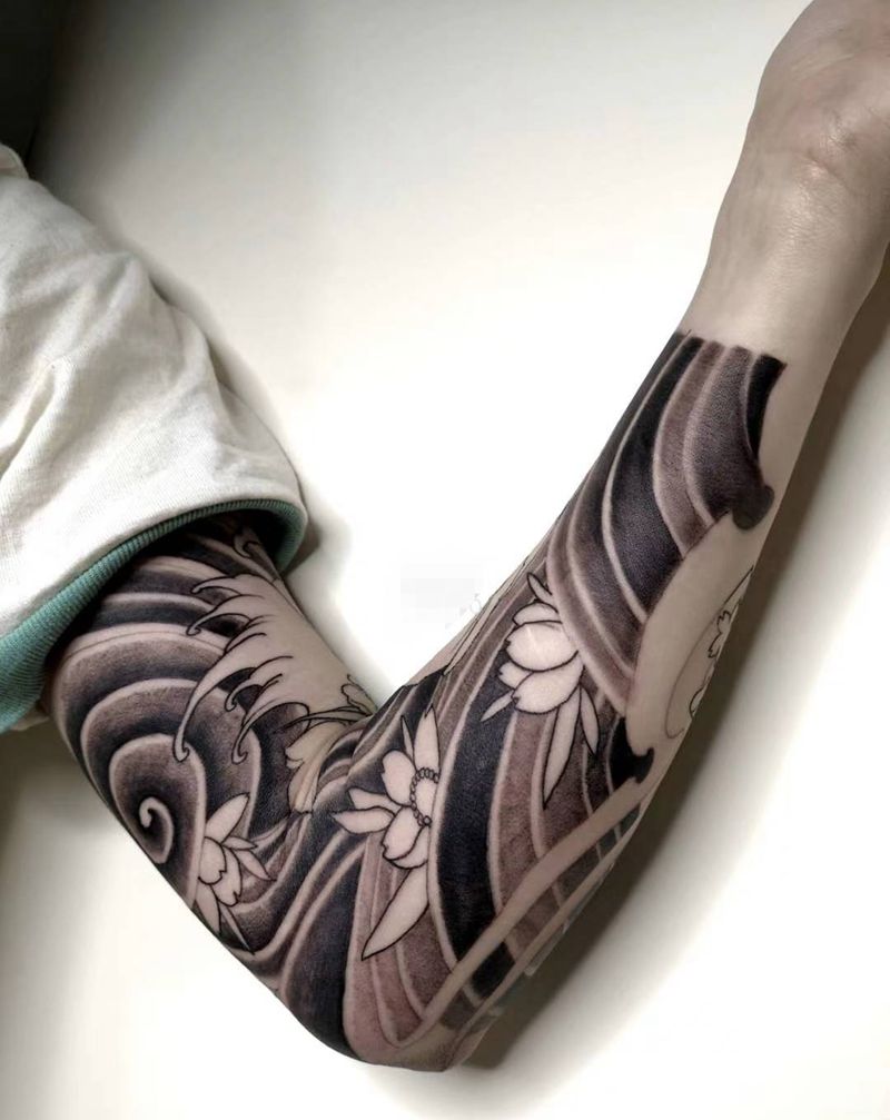 花臂纹身图片_手臂老传统纹身图案