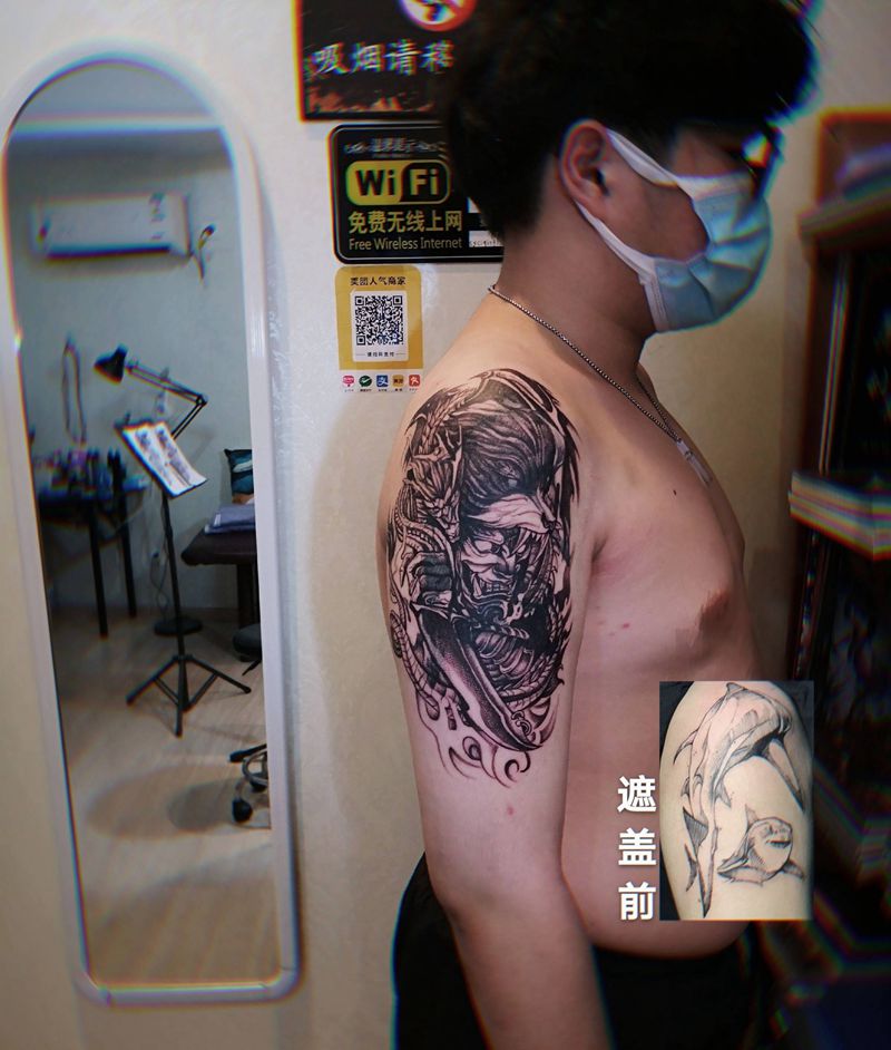 武士遮盖旧图纹身图片_手臂点刺大臂遮盖纹身图案
