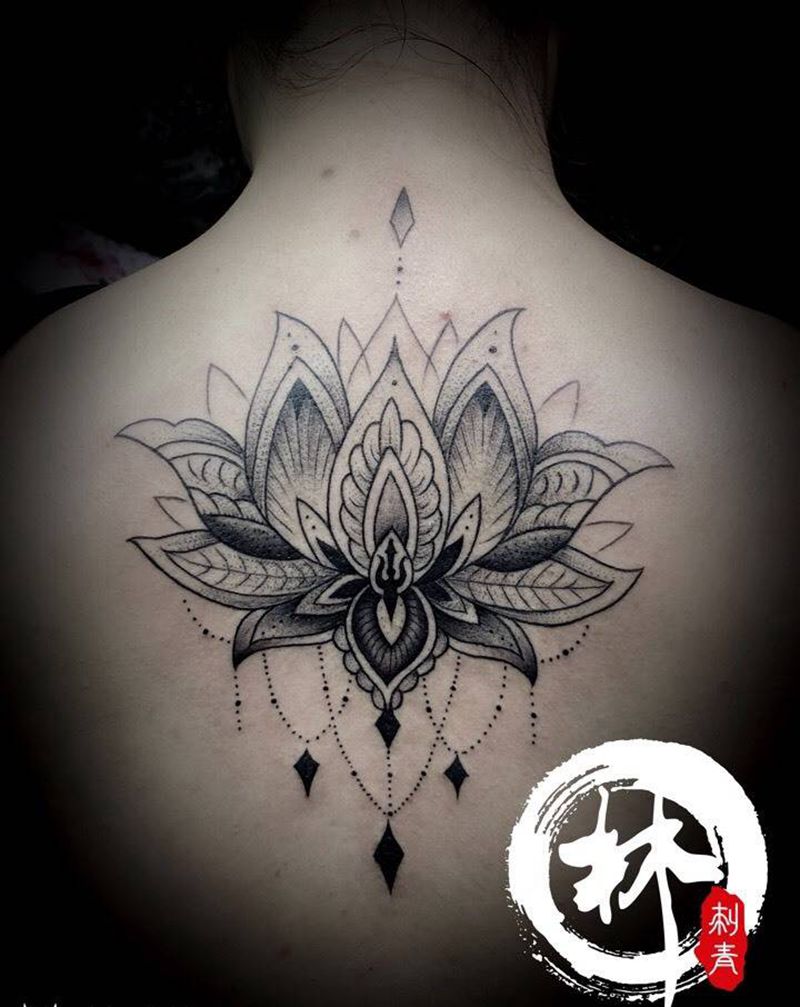 曼陀罗花纹身图片