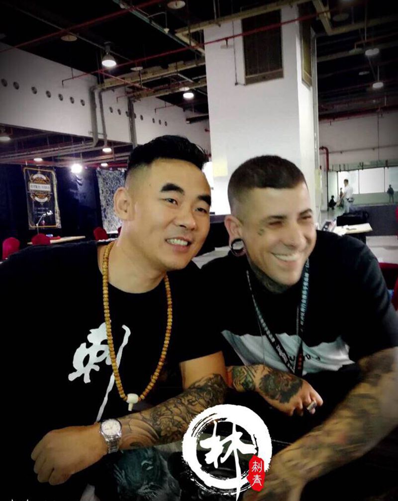 林刺青，上海国际纹身艺术嘉年华会展留影。纹身图片_新传统纹身图案