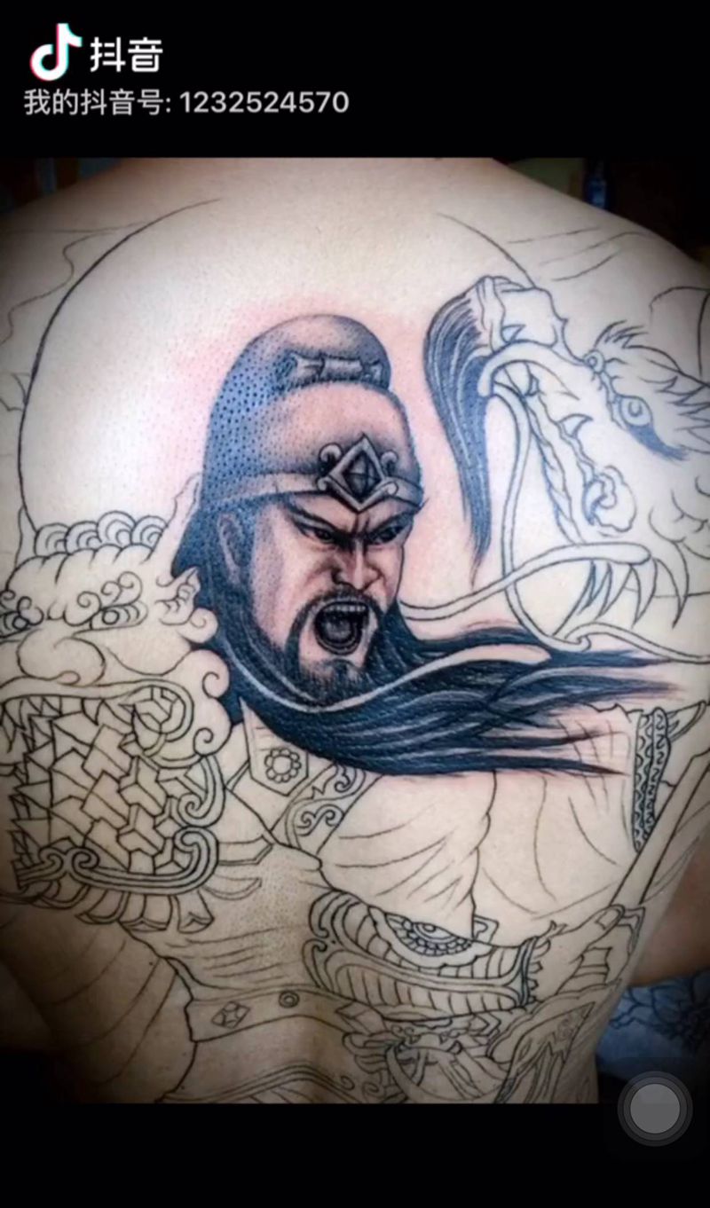 关公满背，林刺青纹身图片_背部新传统纹身图案
