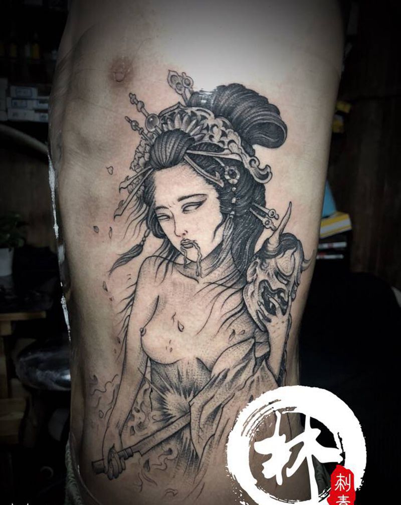 艺妓纹身图片_腰部新传统纹身图案