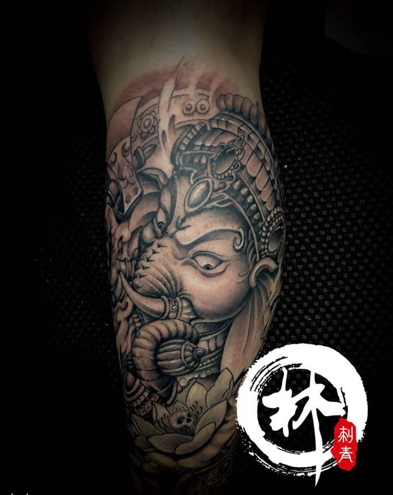像神纹身图片_脚部新传统纹身图案