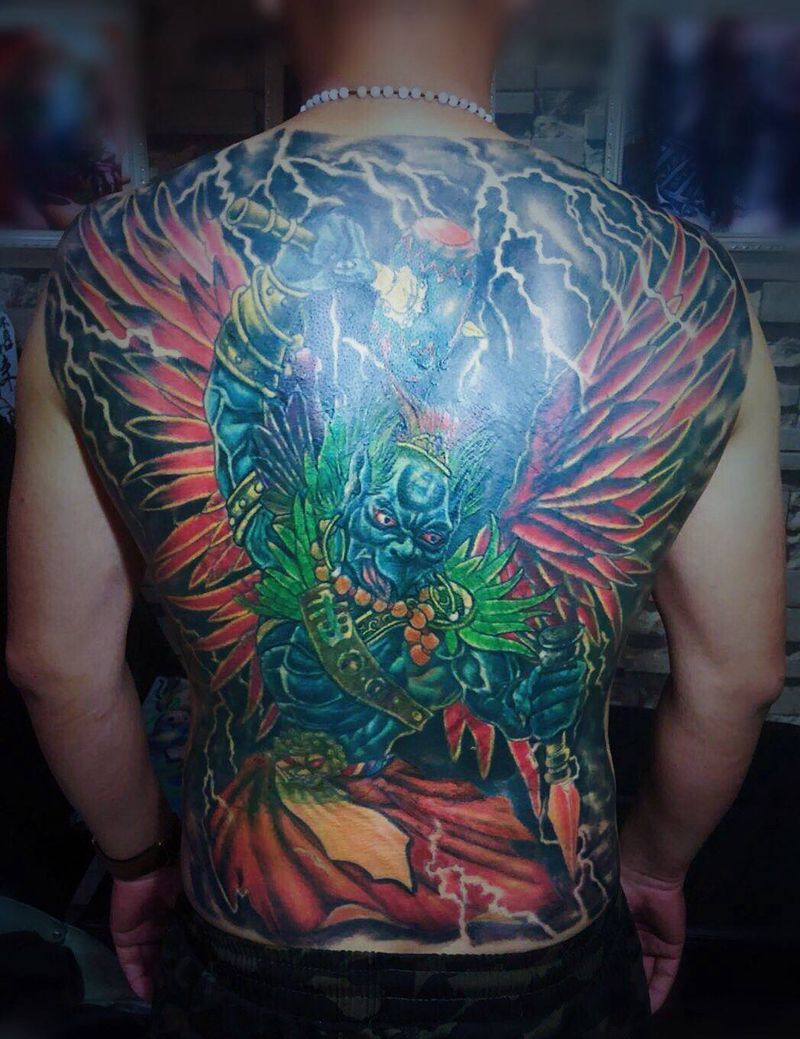 雷震子纹身图片_背部新传统纹身图案