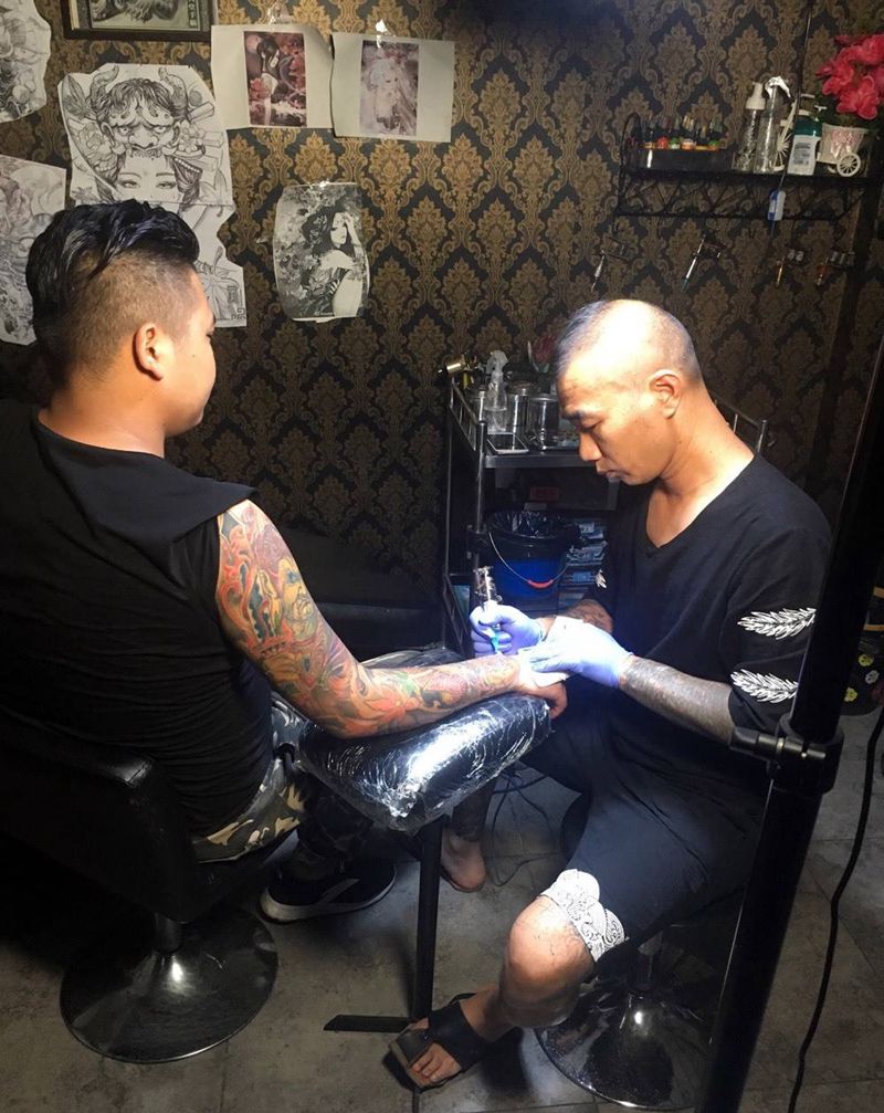 工作花絮纹身图片