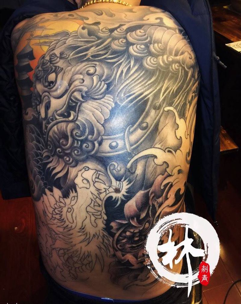 唐狮子纹身图片