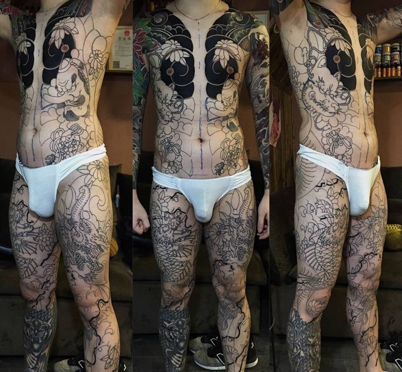 通体进度10%纹身图片_传统臀部胸部肩部背部颈部腰部腹部手臂腿部纹身图案